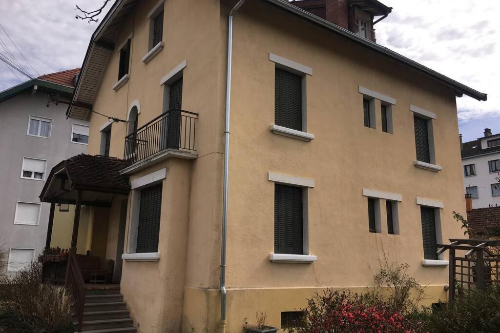 Le Catalpa - Centre Ville, Jardin & Parking! Annecy Exterior photo